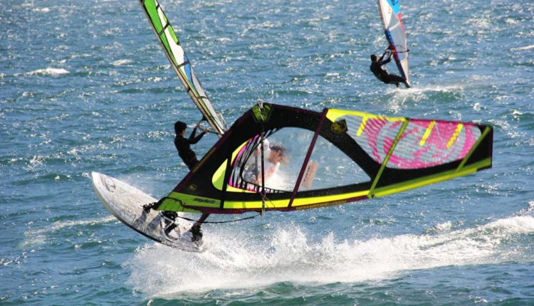 windsurf