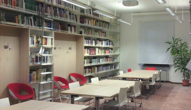 Biblioteca Arco nuova sala