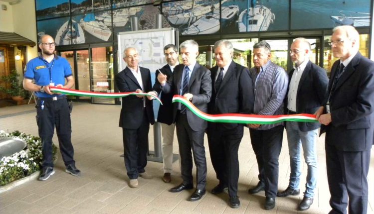 naugurazione farmacia comunale Leone