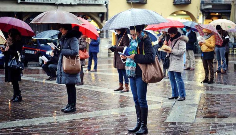 Sentinelle in piedi