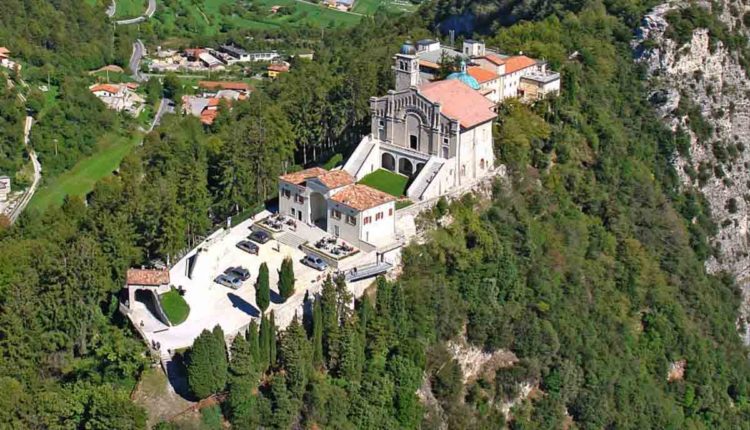 Santuario di Montecastello a Tignale
