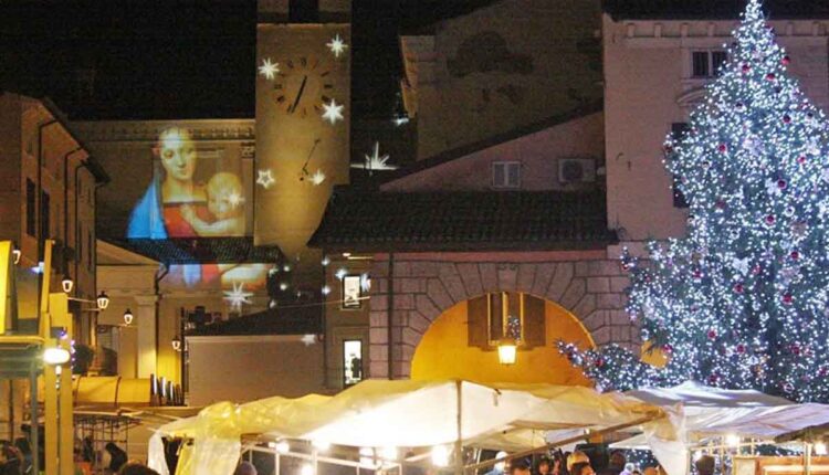 Christmas Time Desenzano Duomo e piazza Malvezzi