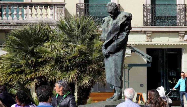 Zanardelli monumento Salò