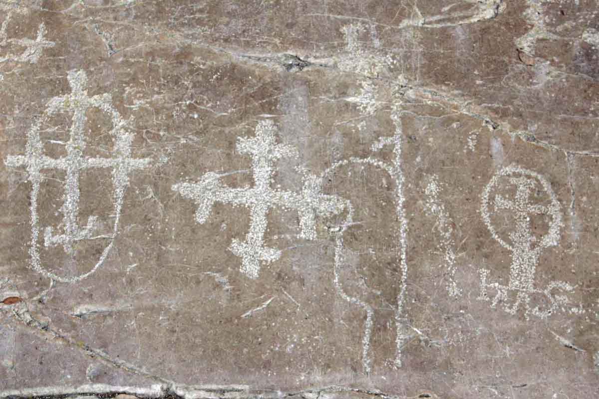 incisioni rupestri di Pianaura ad Arco di Trento