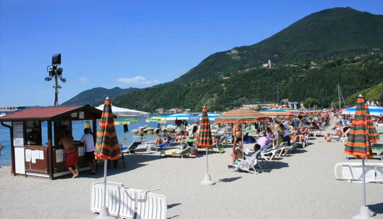 lido azzurro Maderno