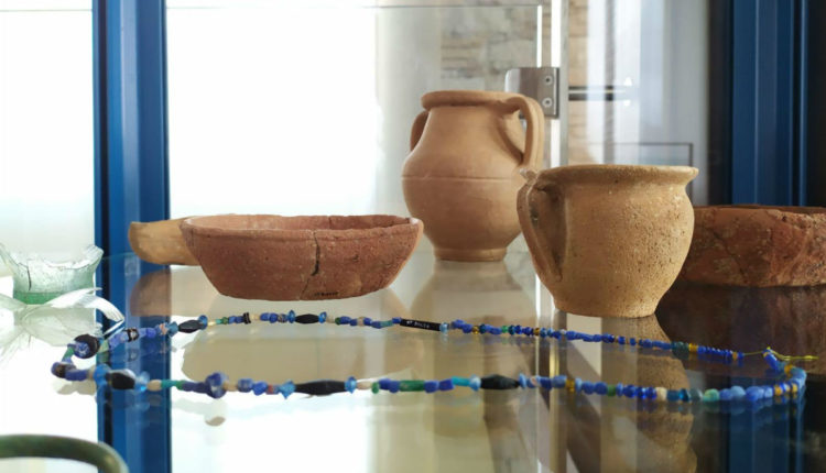 Reperti della sezione archeologica al MuSa.