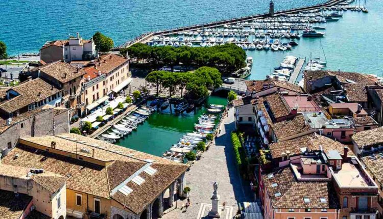 Desenzano del Garda.