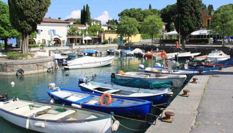 porto di Portese.