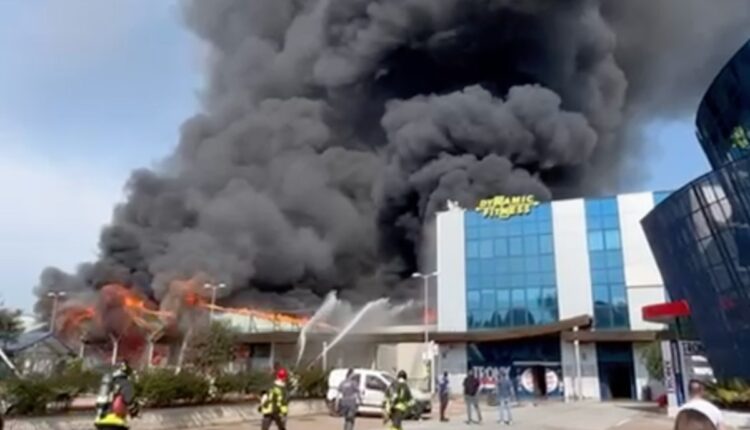 incendio centro commerciale Le Vele
