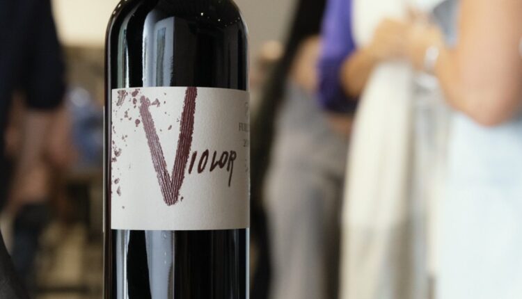 violor vino