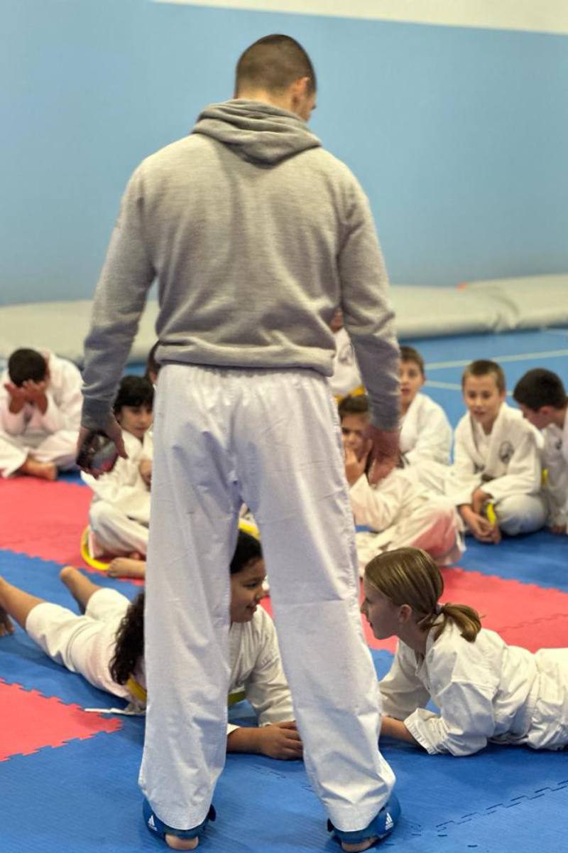 Stanislav Horuna Garda karate team (1)